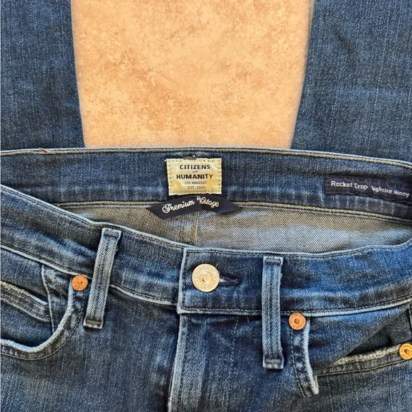 Citizens of Humanity Rocket Crop High Rise jeans Size 25 - Picture 3 of 5